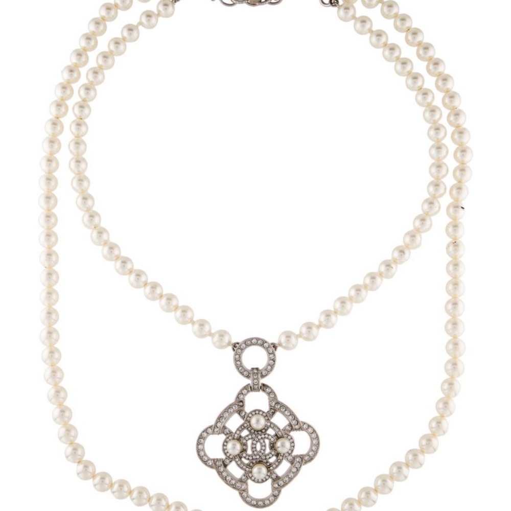 Authentic CHANEL CC B16 Faux Pearl Crystal Pendant Necklace Logo Made Italy